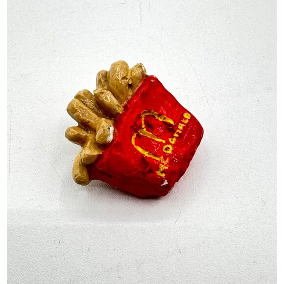 Vintage Artisan Made McDonald's Clay Brooch - Picture 2 of 4